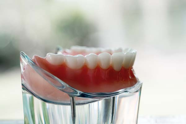 Tips For New Denture Users