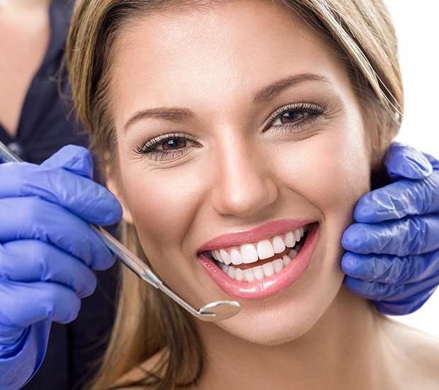 Philadelphia Teeth Whitening at Dentist